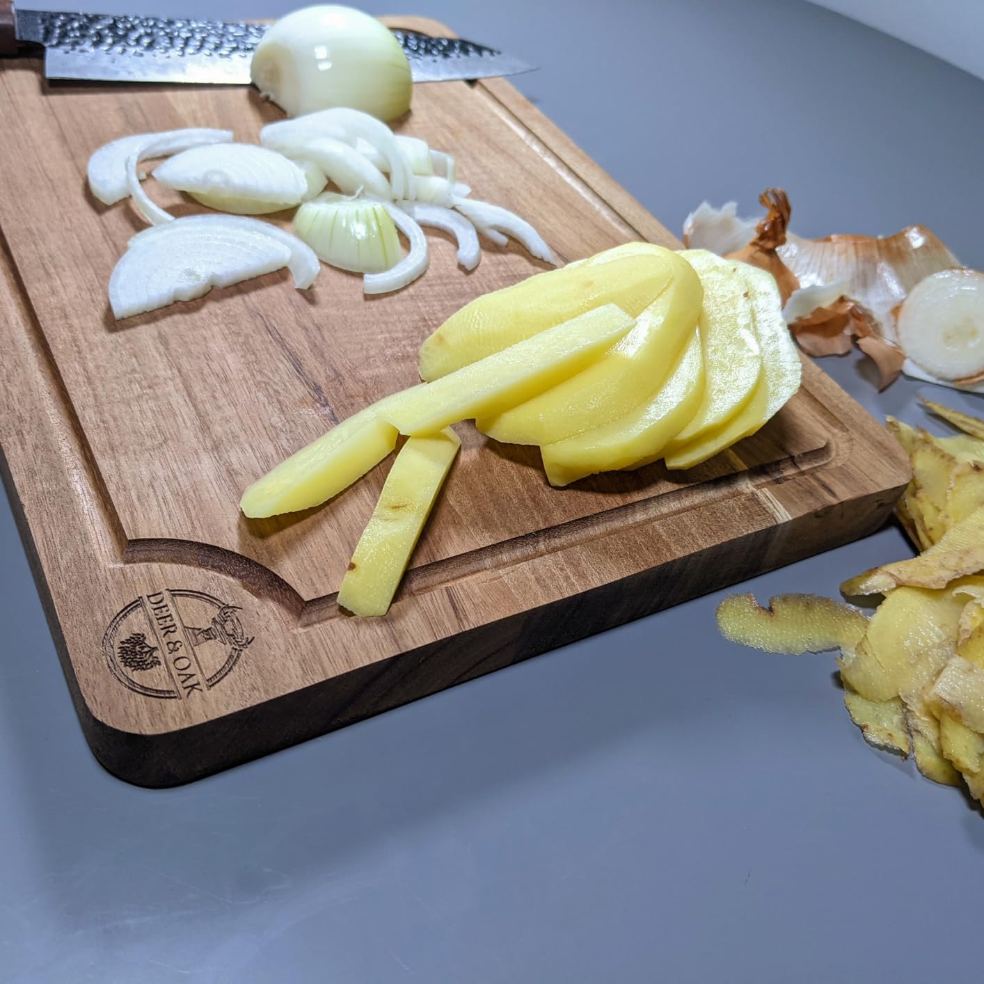 How the Carbonisation Process Makes Bamboo Cutting Boards Better