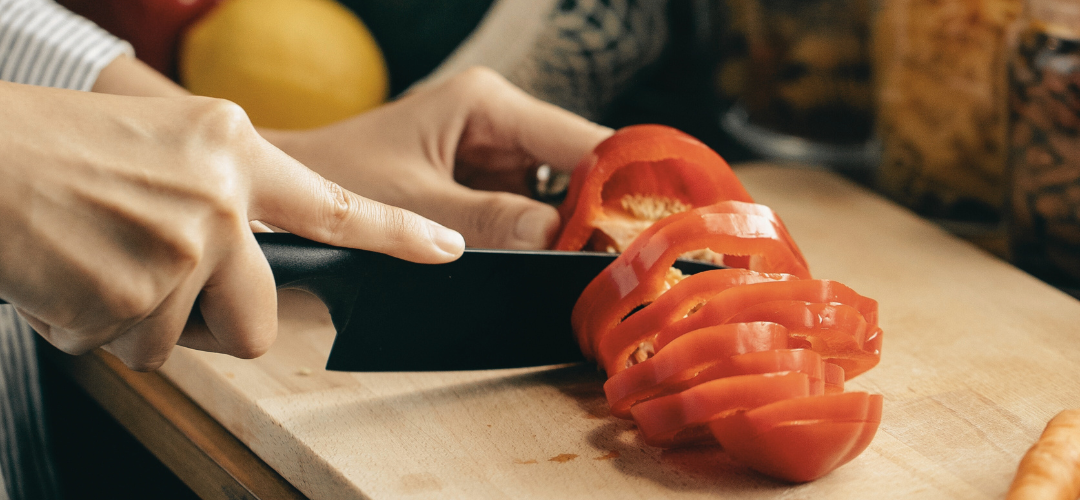 HOW TO CHOP LIKE A PROFESSIONAL CHEF – Deer & Oak