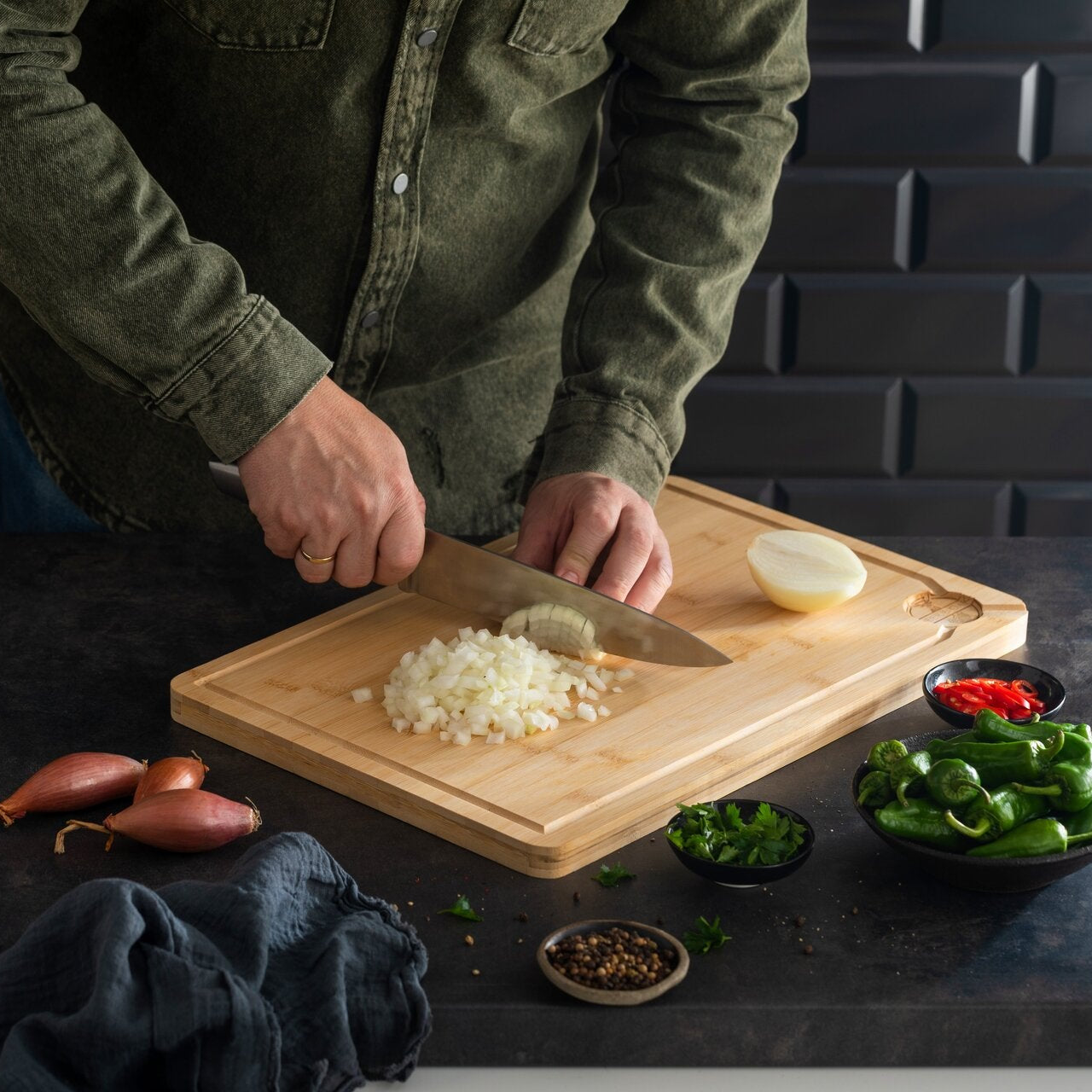 
                  
                    Deer and Oak bamboo chopping board - bamboo cutting board - cheese board - charcuterie board - kitchen chopping board - durable wood chopping board
                  
                